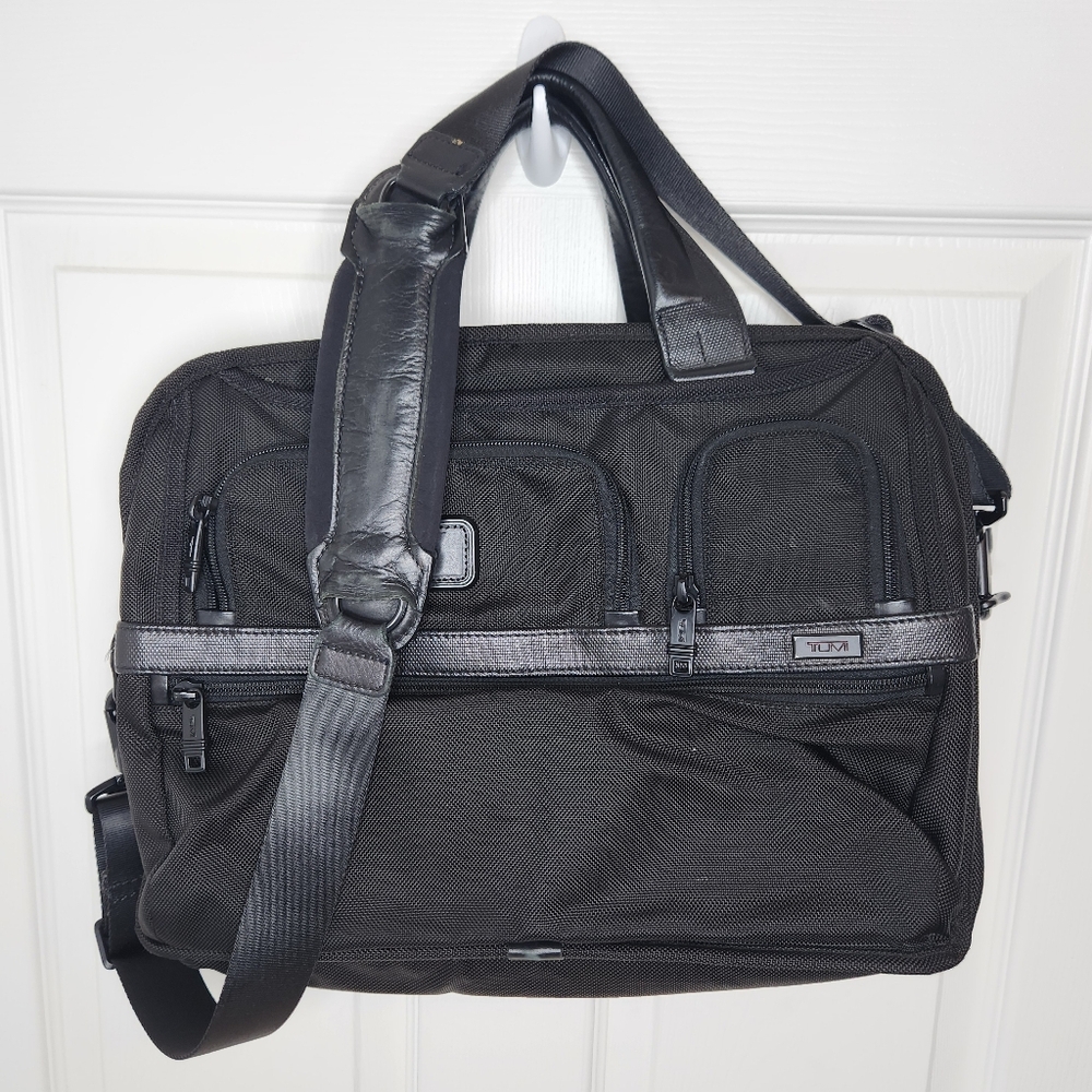 Tumi Expandable Briefcase Laptop Messenger Bag Black